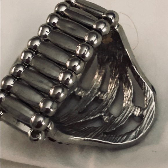 Ring - Picture 2 of 2